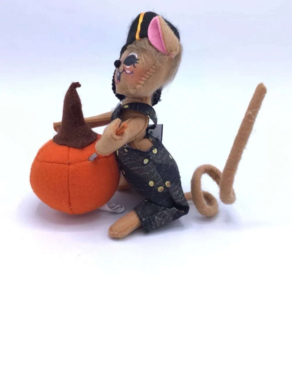 New with tags Annalee Pumpkin Carving Mouse